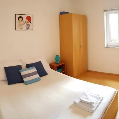 Apartment Murva Seget Vranjica